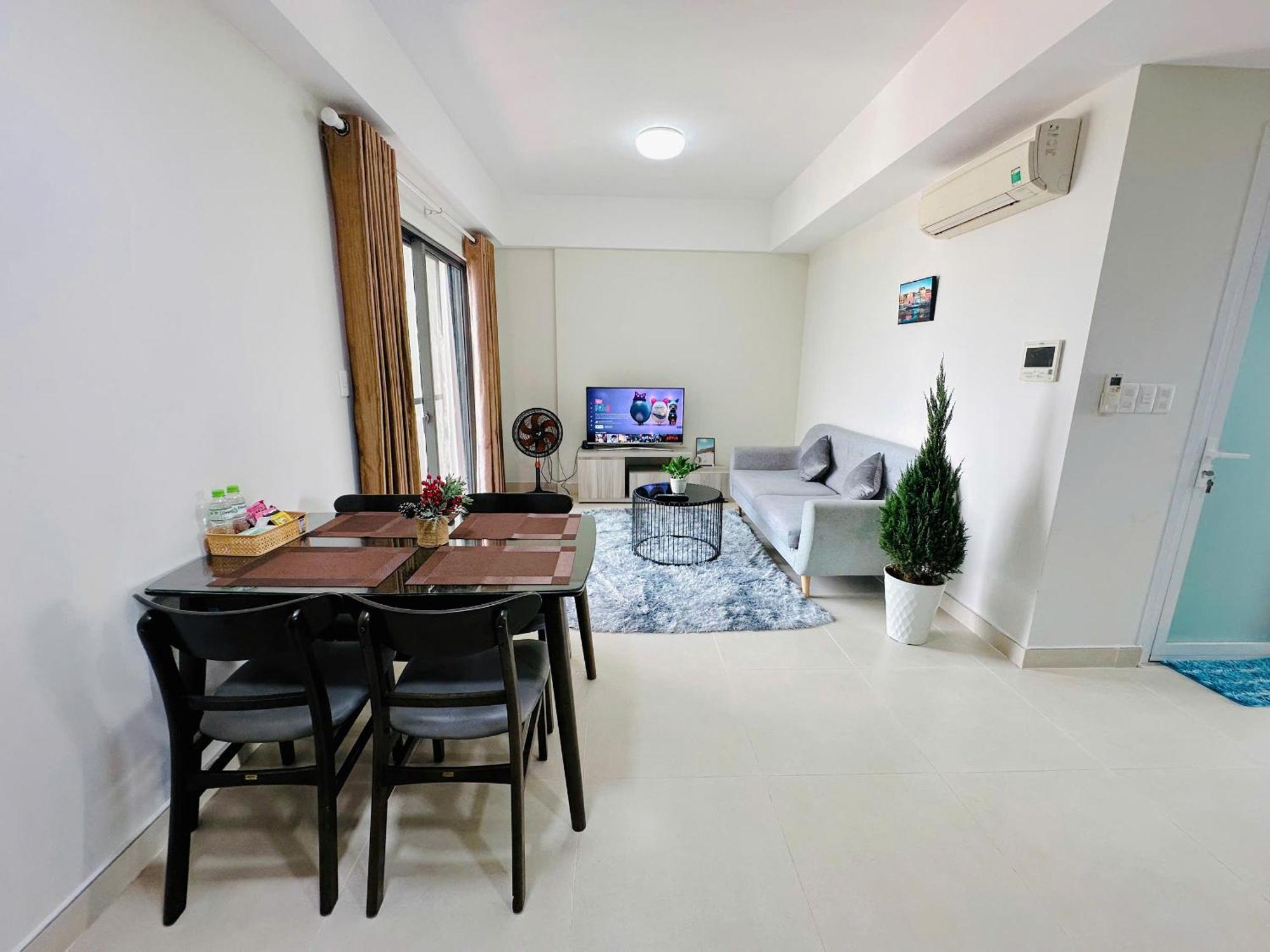 Hhomes - 2 Bedroom River View & Pool Gym Bbq At Masteri Thao Dien Apartment *