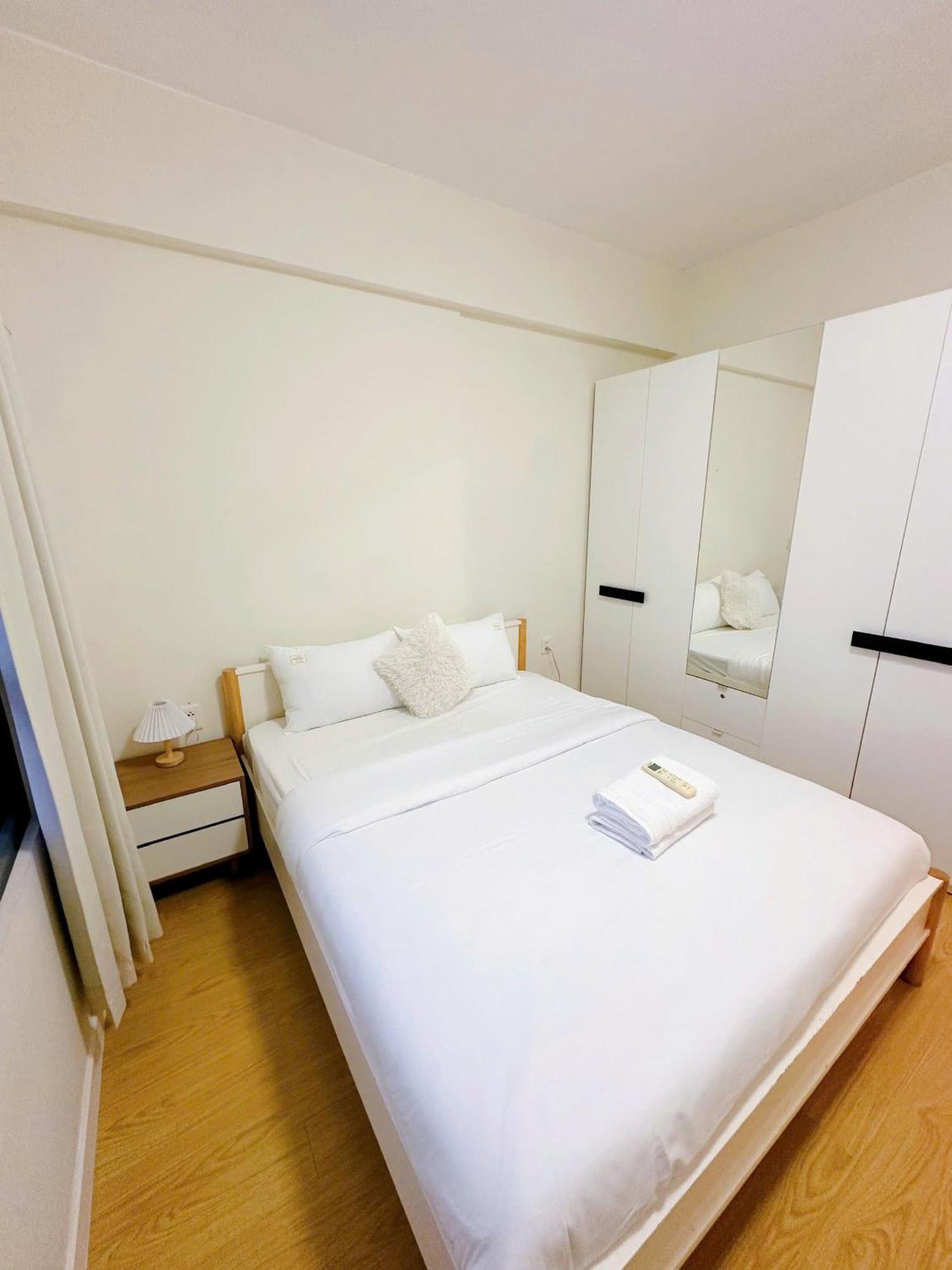 Apartment Hhomes - 2 Bedroom River View & Pool Gym Bbq At Masteri Thao Dien Ho Chi Minh City
