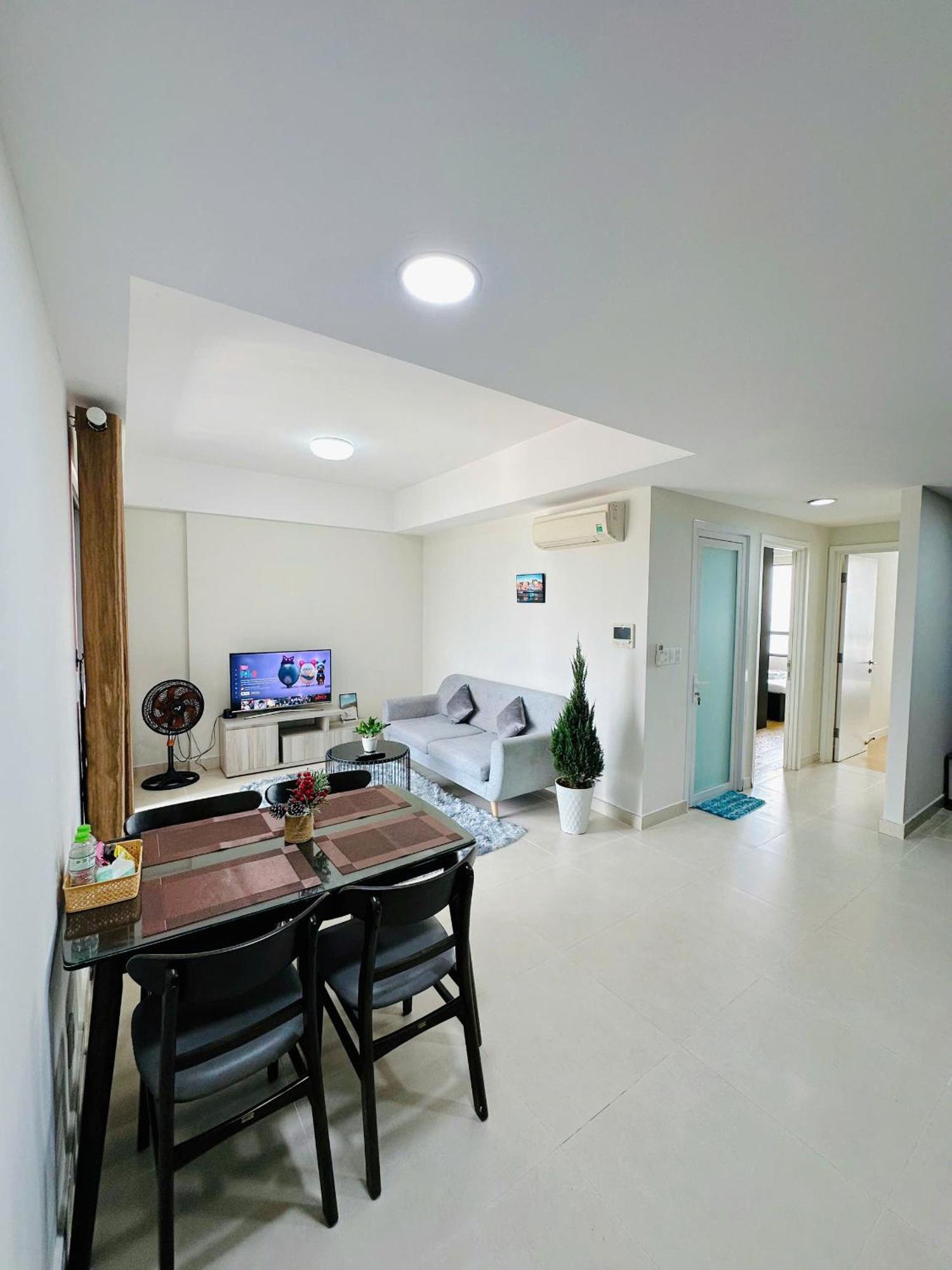 Hhomes - 2 Bedroom River View & Pool Gym Bbq At Masteri Thao Dien *