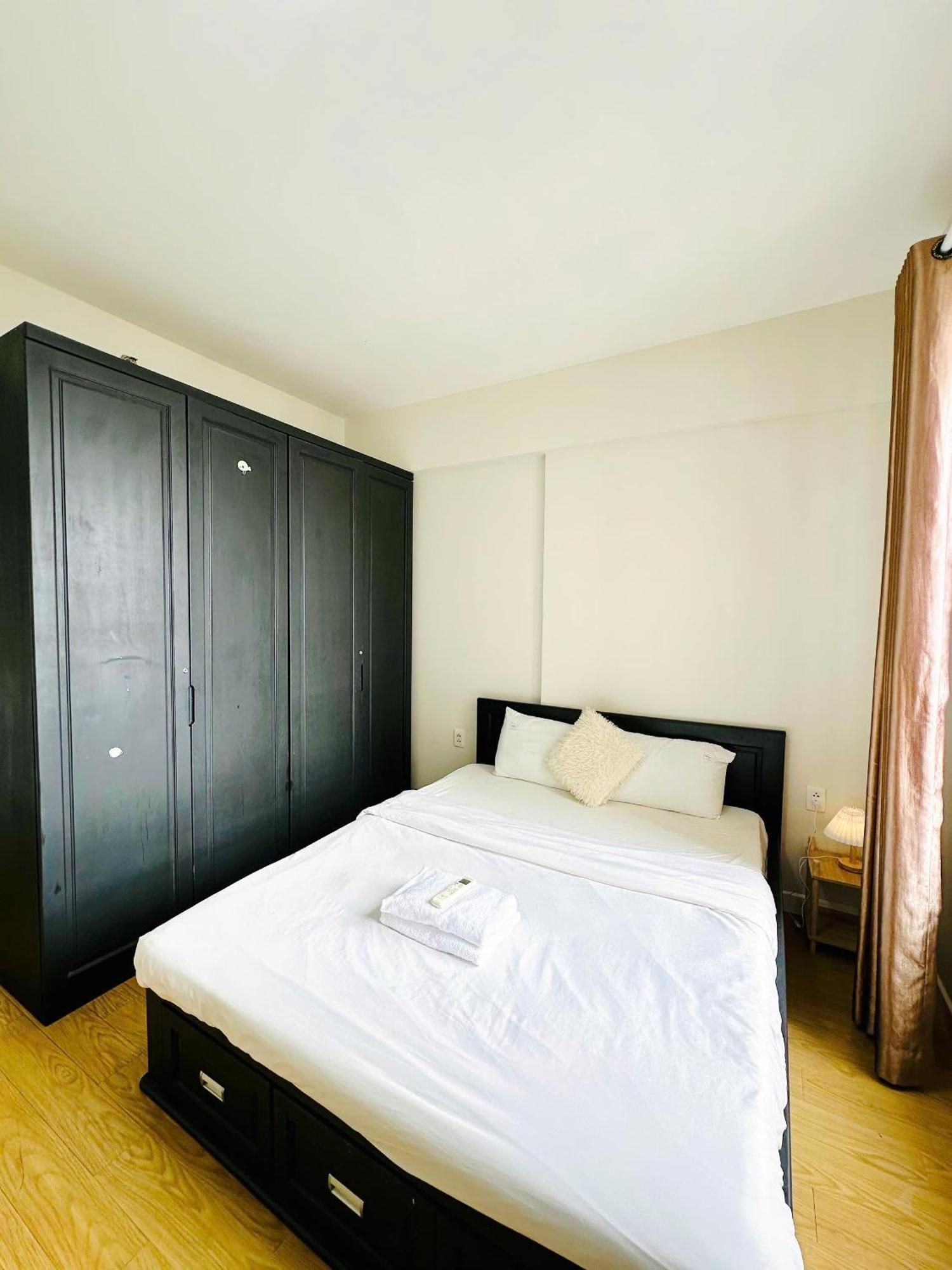Apartment Hhomes - 2 Bedroom River View & Pool Gym Bbq At Masteri Thao Dien *